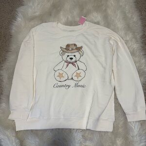 NWT Zoe + Liv Cream bear Sweatshirt with Country Music writing